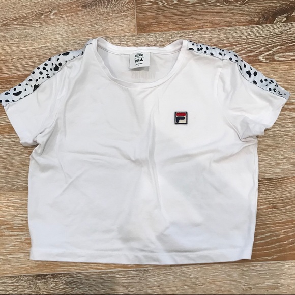 fila cropped shirt